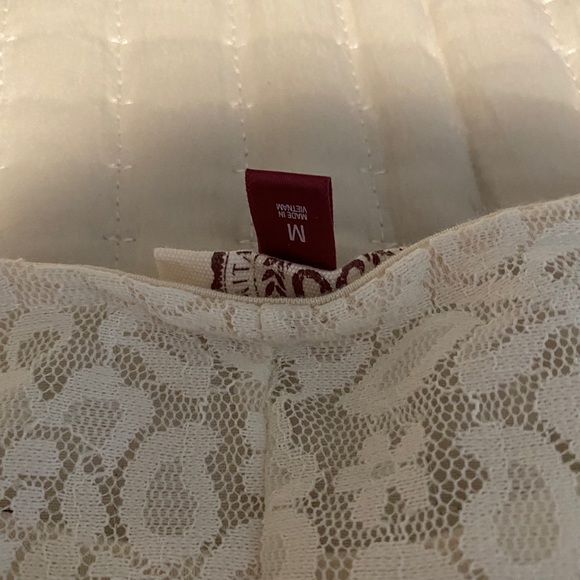 Striped Lace Tank - Picture 3 of 3